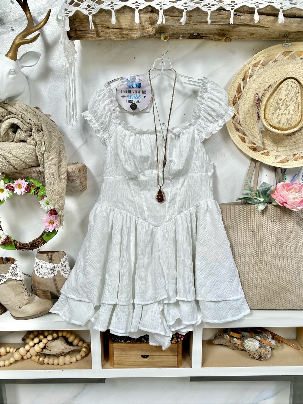 Cottagecore/grannycore boho ruffled romper w shabby chic prairie vibe
